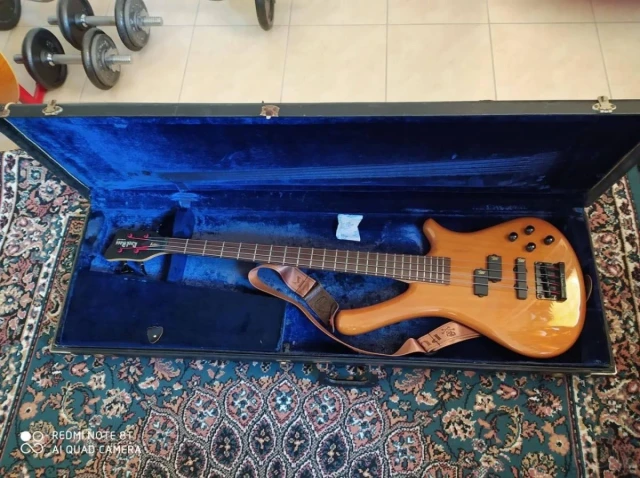 Ζητείται Fortress Rock Bass by Warwick