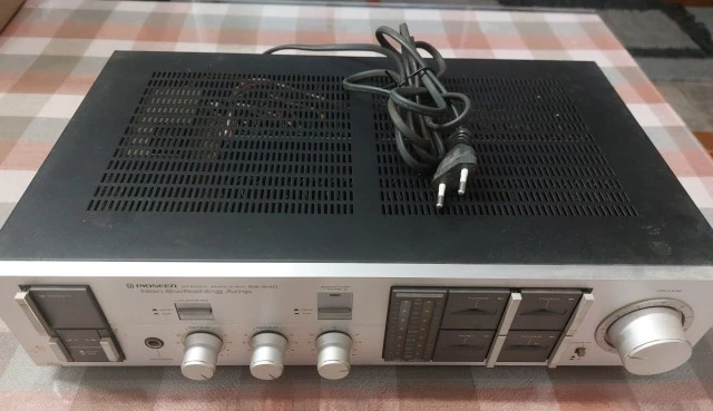 Pioneer stereo amplifier SA940