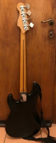 Μπάσο Fender Precision, Mexico, 2001
