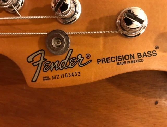 Μπάσο Fender Precision, Mexico, 2001