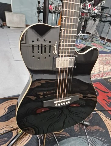 Godin A6 Ultra Black HG