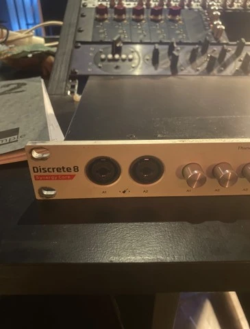 Antelope Synergy Core 8