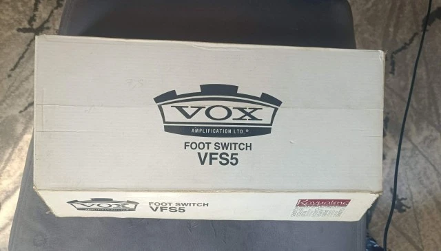 Vox VT20X Amp + Vox Footswitch Pedal