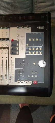Tascam FW-1884