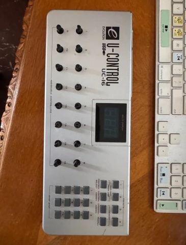 NOVATION XL TASCAM US-428 + FIRE-ONE για ανταλλακτικα