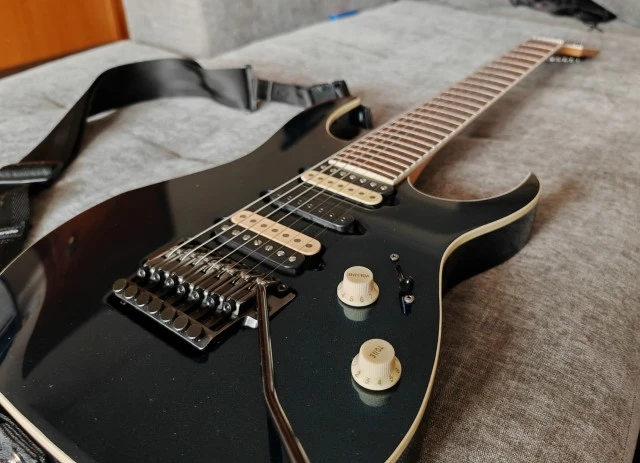 Ibanez RG2077XL 27" 