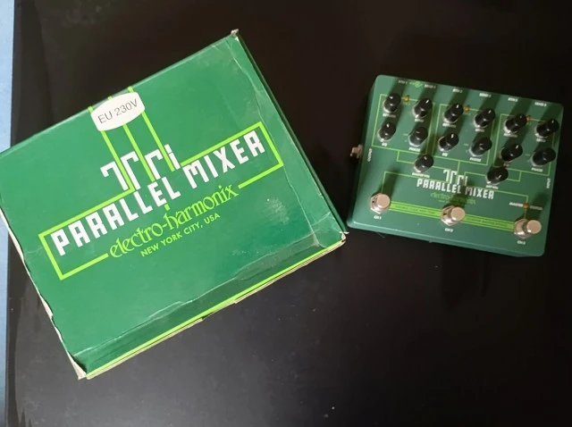 Electro-Harmonix Tri Parallel Mixer