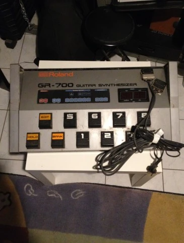 Roland G707 Guitar & GR700 Guitar