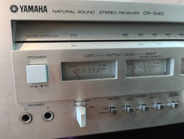 Yamaha CR-1040