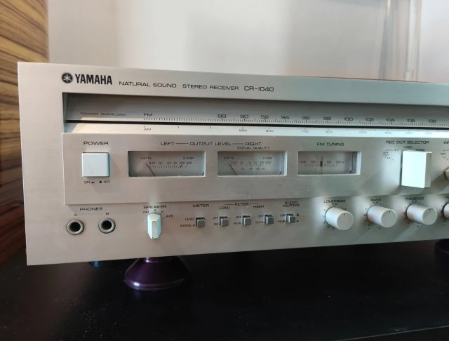 Yamaha CR-1040