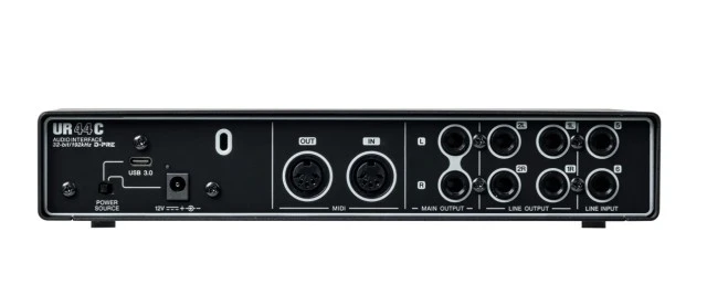 Steinberg UR44C