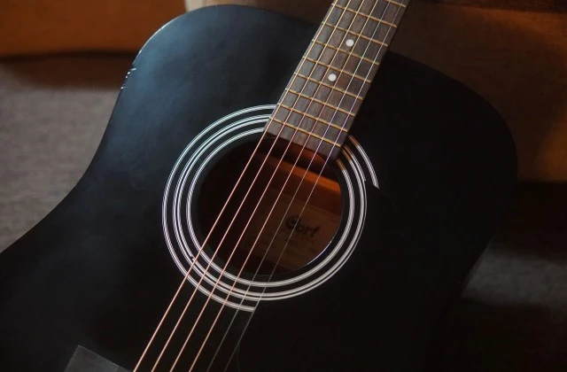 Cort AD810 Black Satin