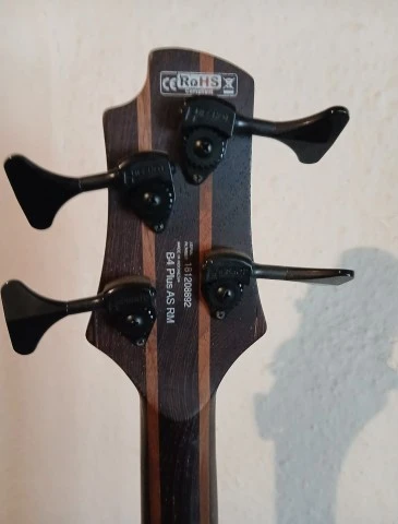 Cort B4 plus