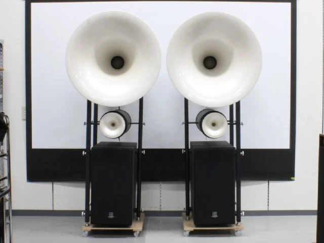 Ηχεία Avantgarde Duo Omega ( Alnico )