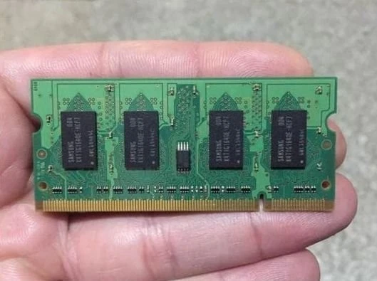 Kingston Sodimm DDR2 - 3 Μνήμες Από 1GB