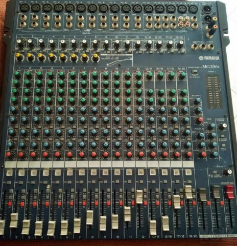 Yamaha MG206C