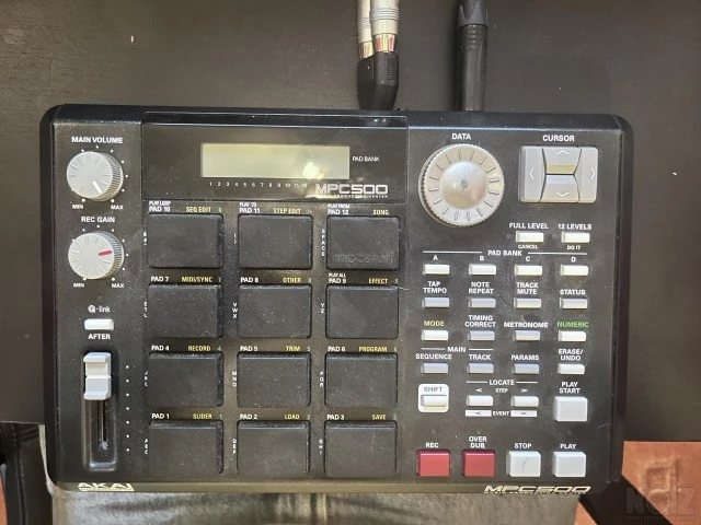Akai MPC500
