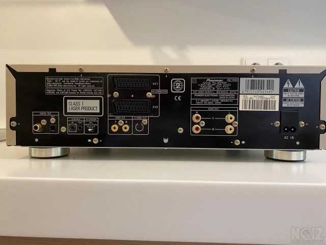 Pioneer DV-717 DVD Player