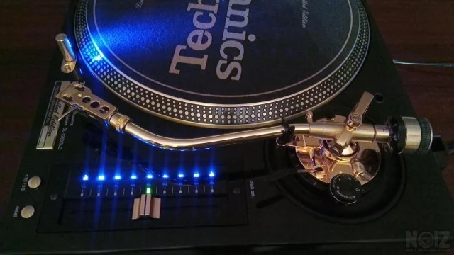 Technics SL-1200 GLD
