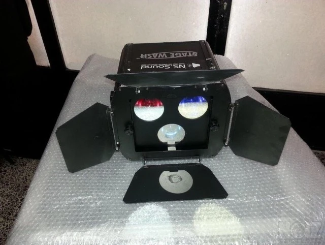 Φωτιστικό DMX RGB 2 τεμάχια