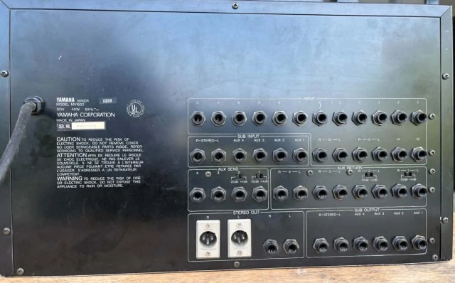 Yamaha MV 1602 Mixer