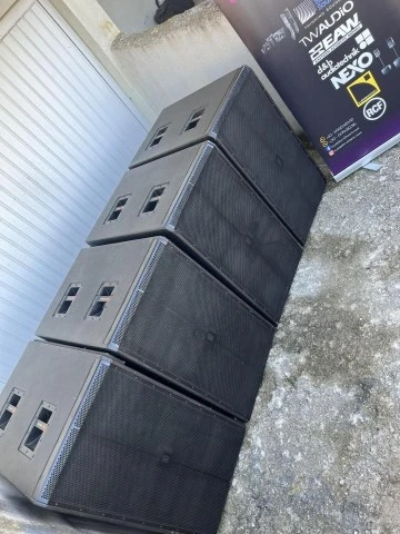 Jbl srx 728s Sub woofer