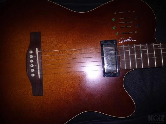 Godin Ακουστική Κιθάρα A6 Ultra Baritone