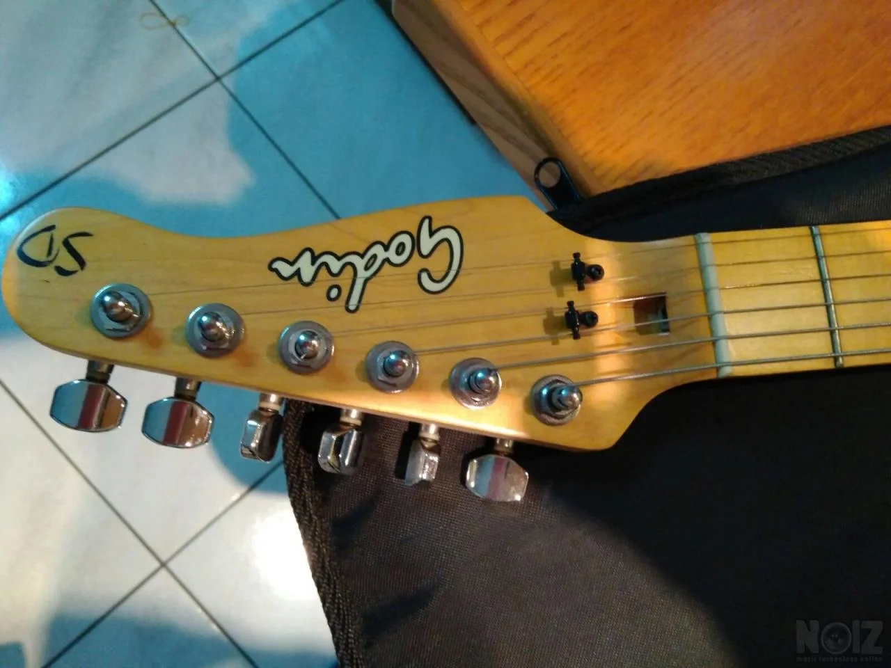 Κιθάρα Godin guitar (24 3/4")
