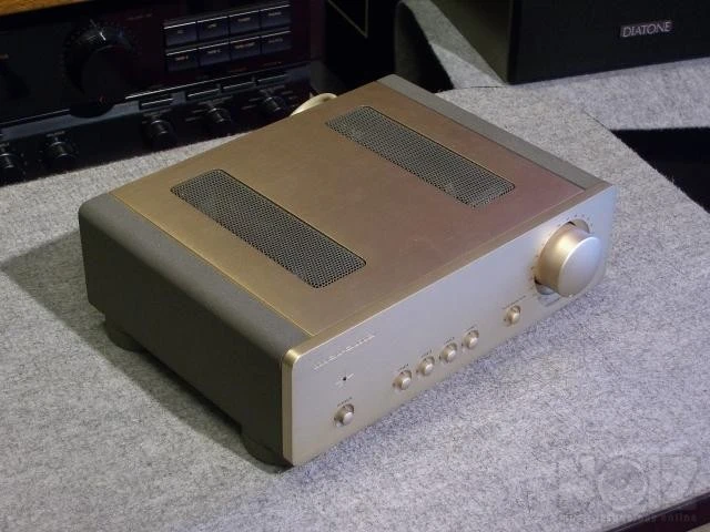 Προενιχυτής Marantz SC-23