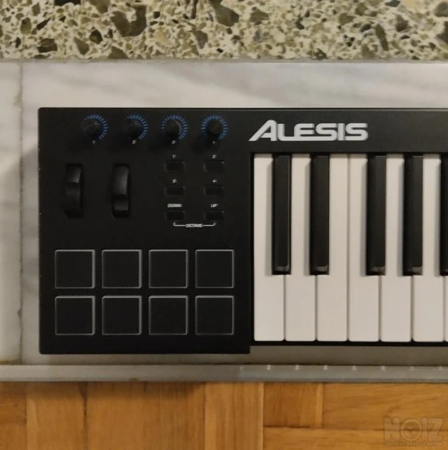 Alesis v49 midi