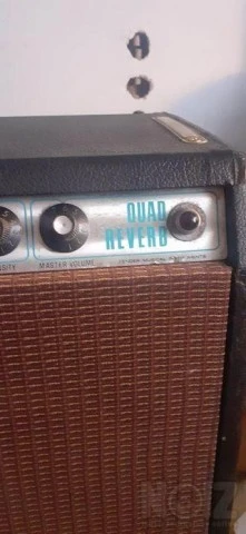 Quad Reverb 2-Channel 100-Watt