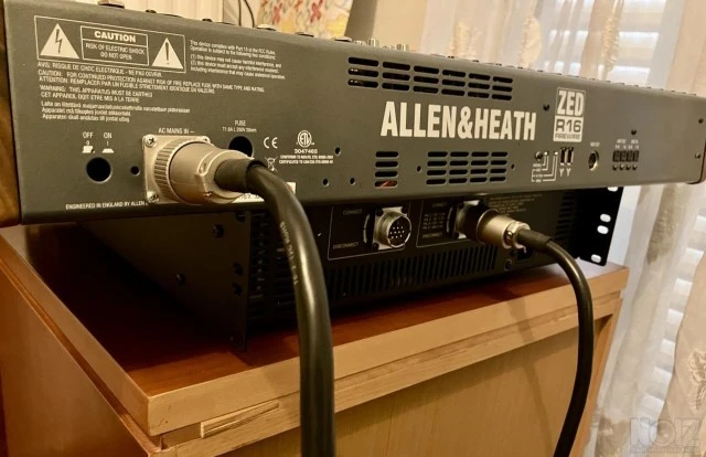 Allen &amp; Heath Zed R16