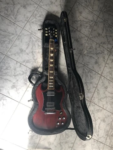 Ζητείται Gibson SG Standard από 2000 Μεχ