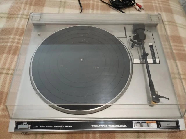 JVC L-A10 Auto-Return Turnable System