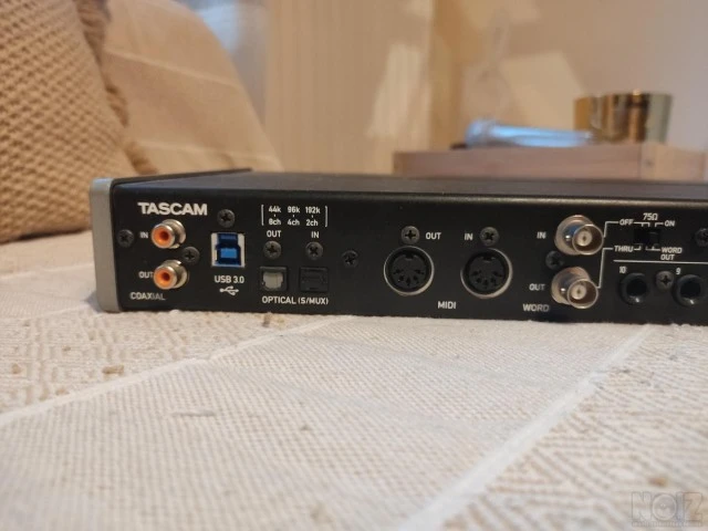 Κάρτα ήχου tascam us 20x20