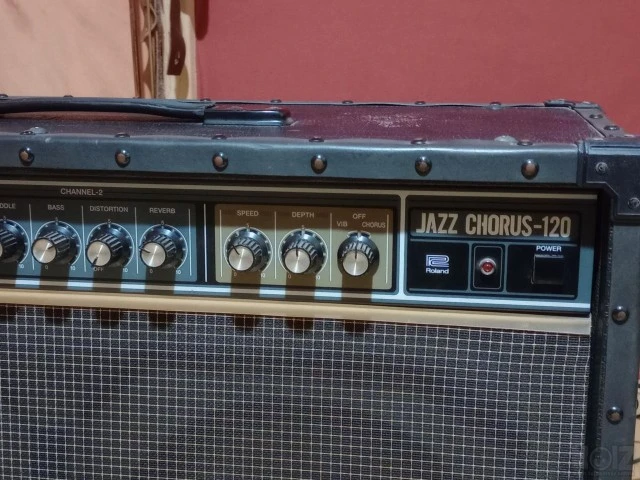 Roland Jazz Chorus 120