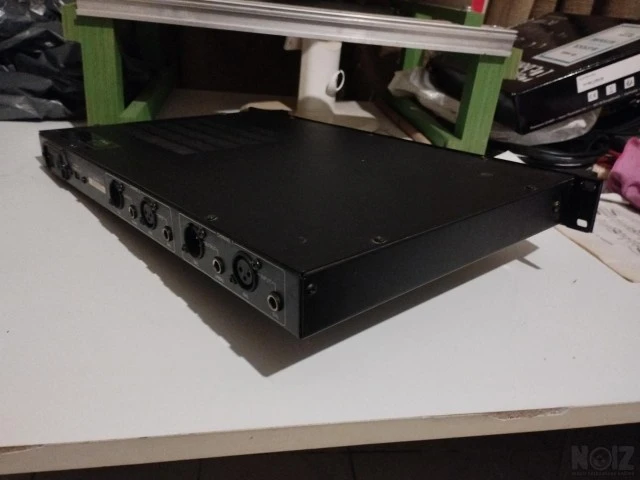 Stereo Graphic Equalizer Inkel EQ-9152. 