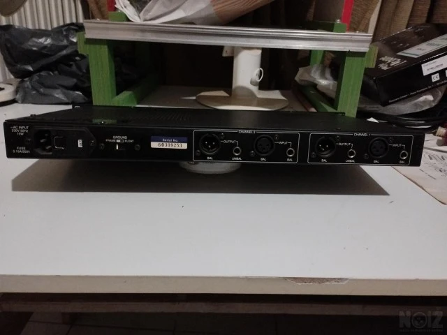 Stereo Graphic Equalizer Inkel EQ-9152. 