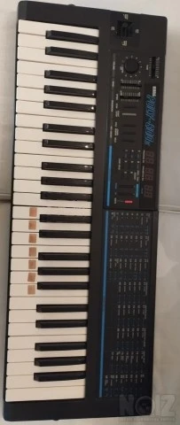 KORG Poly 800 MK2