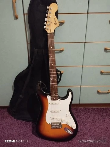 Fender_  ηλεκτρική κιθάρα με ενισχυτή κα