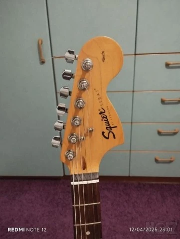 Fender_  ηλεκτρική κιθάρα με ενισχυτή κα