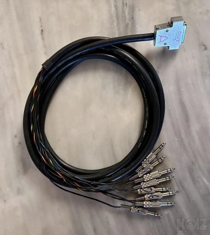 MOGAMI GOLD 25-pin to 8 stereo cable 3.5