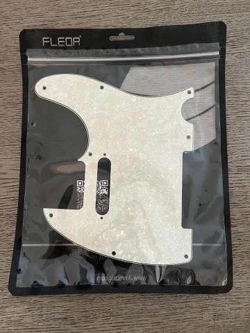 Telecaster Pickguard White Aged Pearl