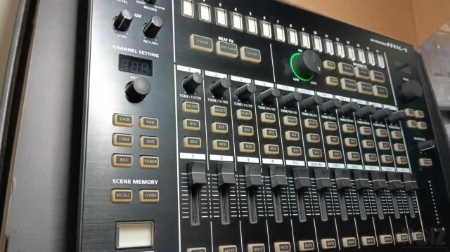 Roland MX-1 Performance Mixer