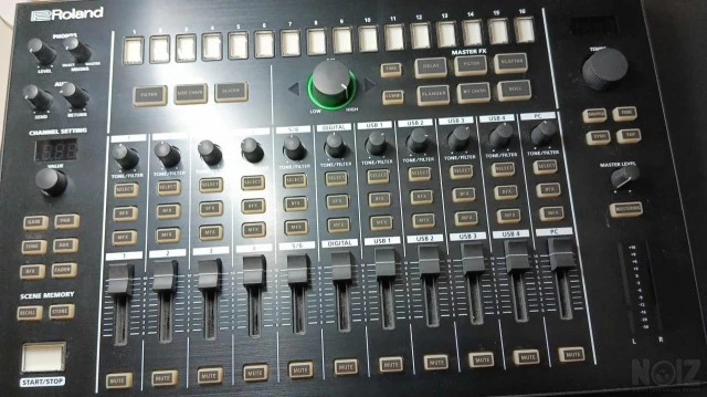 Roland MX-1 Performance Mixer