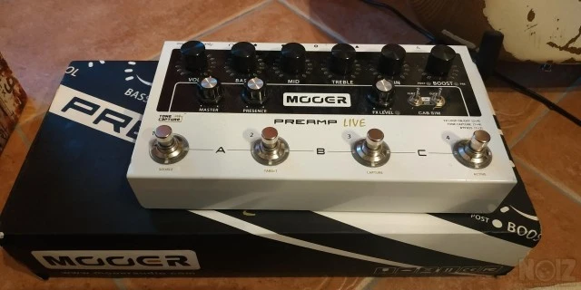 Mooer preamp live