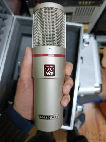 AKG Solidtube