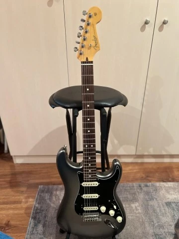Fender Stratocaster AmPro2 HSS Mercury