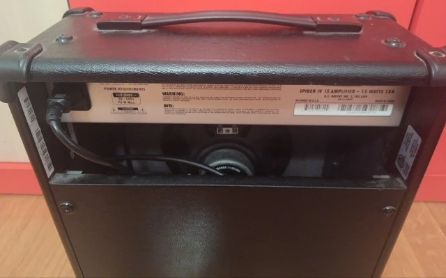 Line 6 Spider IV 15