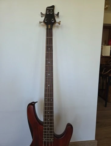 Ibanez